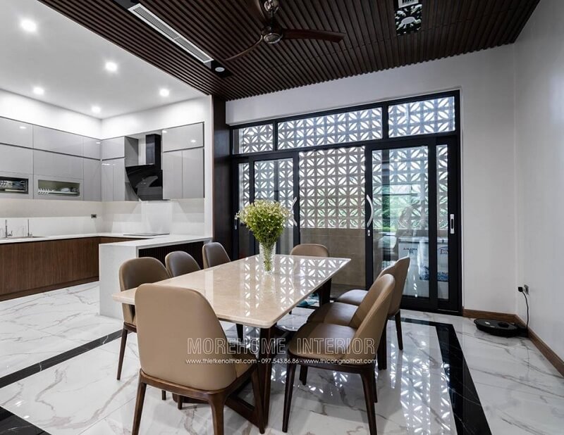 Bộ bàn ghế ăn cao cấp phù hợp với nhiều không gian phòng ăn biệt thự, chung cư, nhà phố, nhà lô,.. Bàn ăn biệt thự sang trọng, cao cấp và tiện nghi